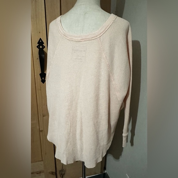Free People Graphic Elephant Waffle Knit Long Sleeve Top Pink Peach - Picture 5 of 6